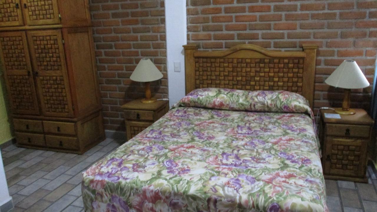 Zitácuaro Hotel Villa Monarca Inn מראה חיצוני תמונה