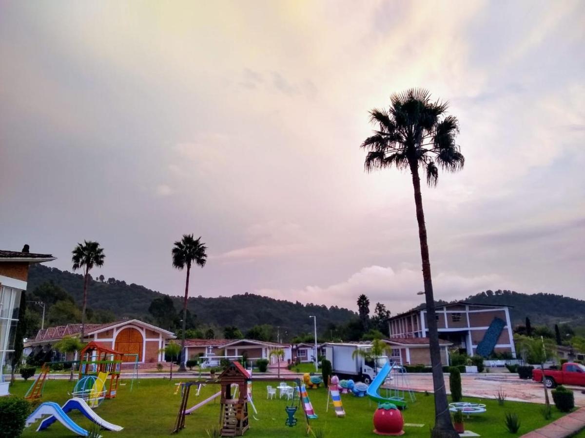 Zitácuaro Hotel Villa Monarca Inn מראה חיצוני תמונה