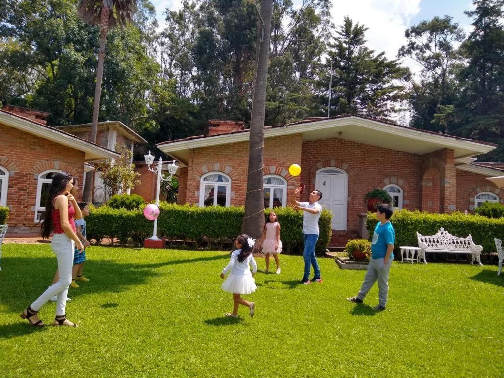 Zitácuaro Hotel Villa Monarca Inn מראה חיצוני תמונה